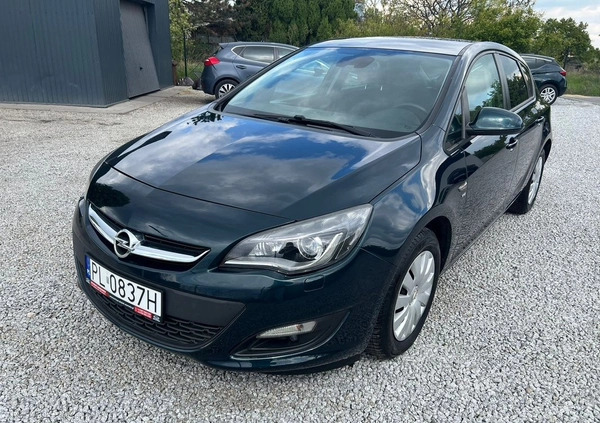 Opel Astra cena 35999 przebieg: 105000, rok produkcji 2014 z Czyżew małe 781